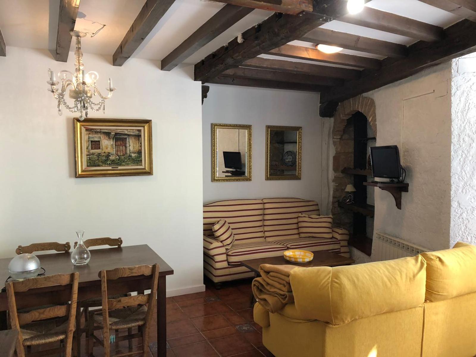 Apartamentos La Casona Ucieda Exteriör bild