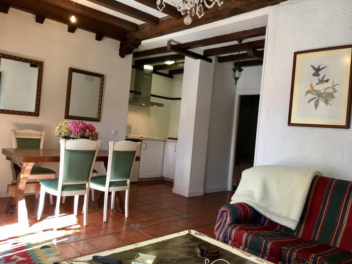 Apartamentos La Casona Ucieda Exteriör bild